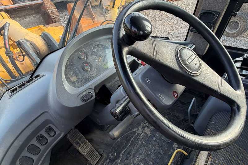 OmecoHub - Immagine KOMATSU WA380-6